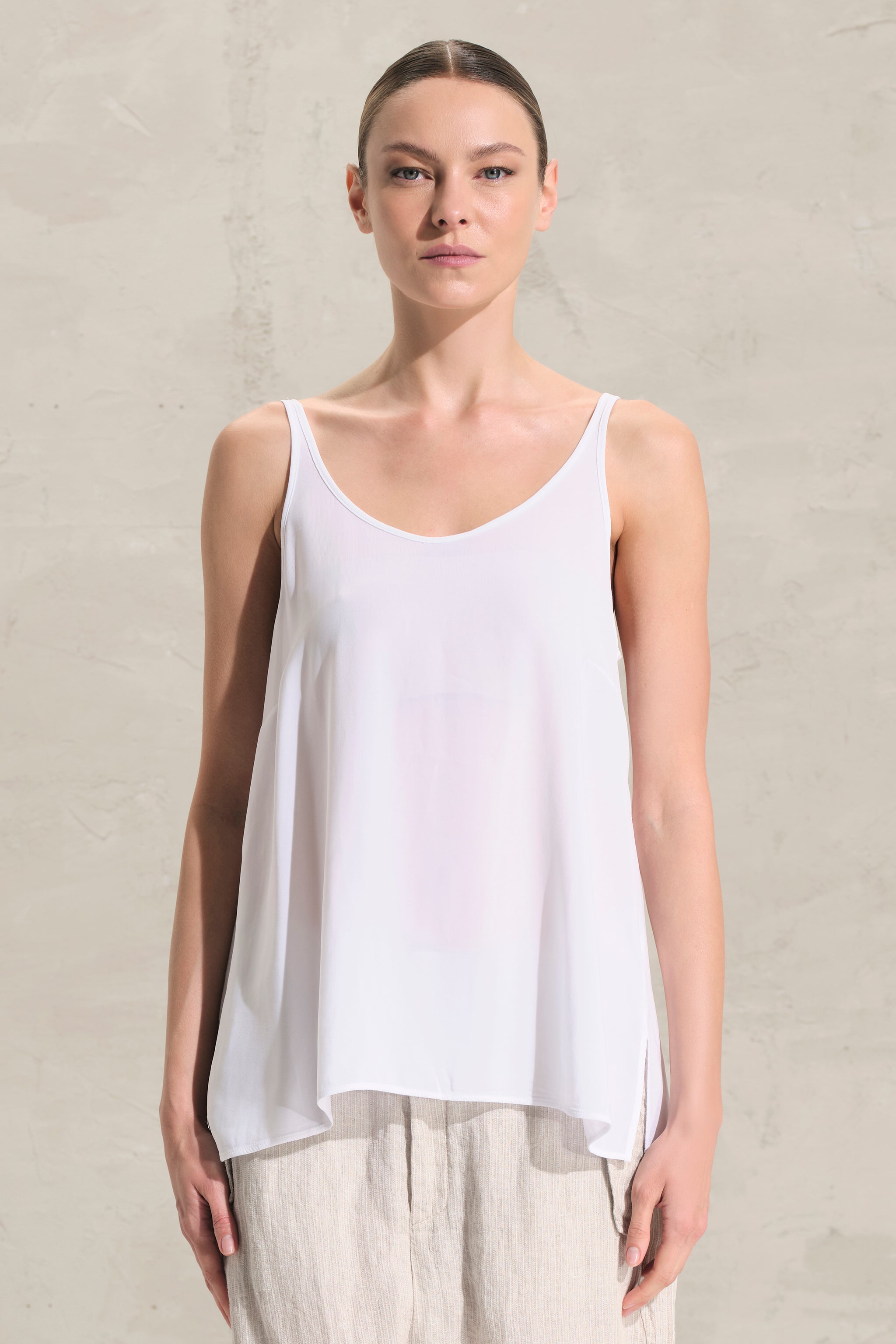 Elastic viscose crepe tank top | 1018.CFDTRDI180.00 – Transit