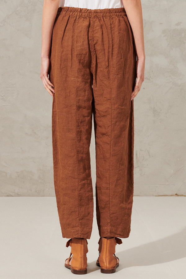Pantalone comfort fit in lino. dietro con elastico in vita | 1011.CFDTRWD132.03