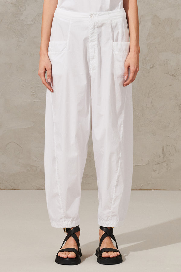 Pantalone taglio ergonomico in popeline di cotone con con elastico dietro | 1012.CFDTRXI180.00