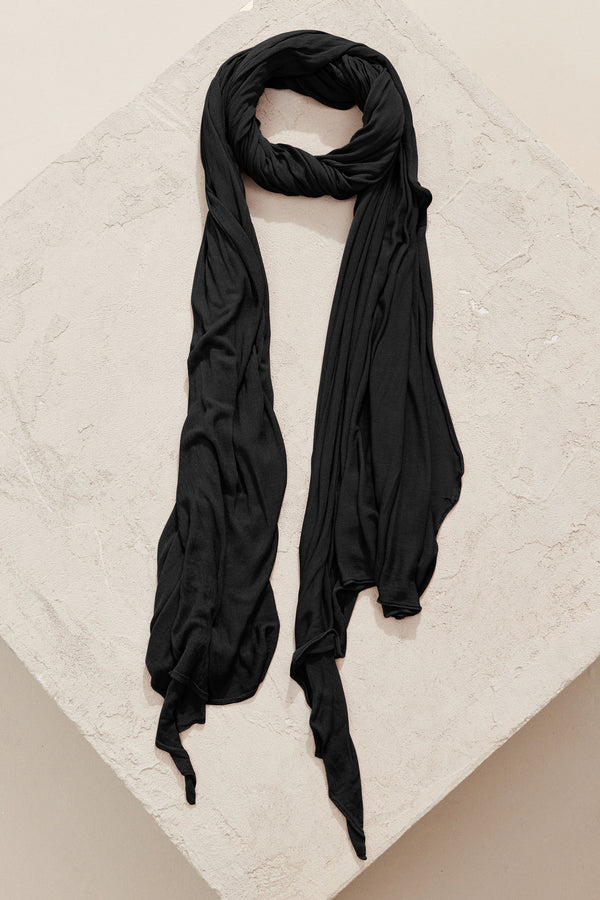 Viscose knitted scarf | 1011.SCADTRW2000.10