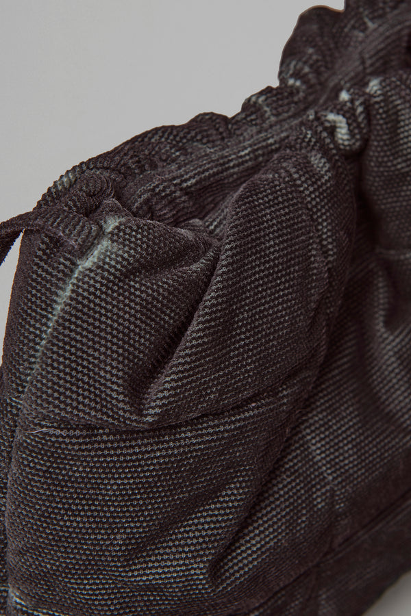 Borsa piccola trapuntata in misto cotone con tintura a freddo con chiusura a calamita | 1016.BGSDTRBT295E.107