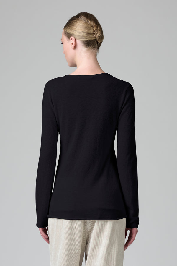 Boat-neck sweater in baby alpaca and wool yarn | 1016.CFDTDB-0901.901