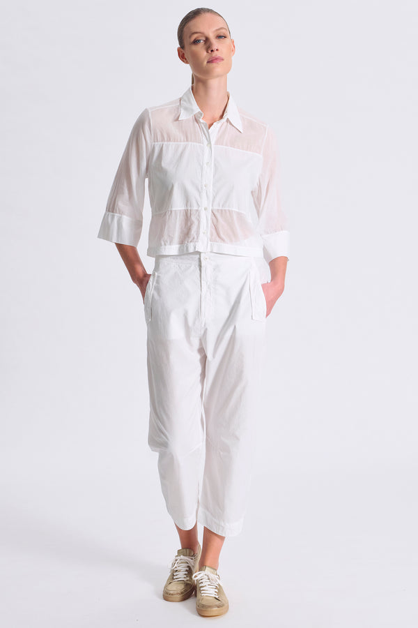 Bluse in Kastenform, aus Popeline aus Stretch-Baumwolle und Musselin mit Perlmuttknöpfen | 1017.CFDTDC-5002.110