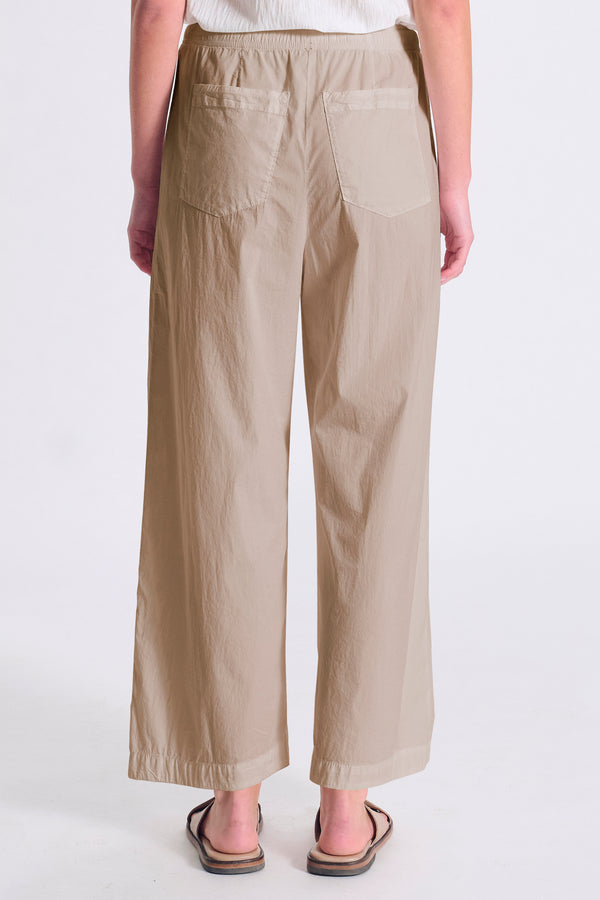 Pantalone dritto in popeline di cotone stretch dalla vestibilità morbida | 1017.CFDTDC-5005.135