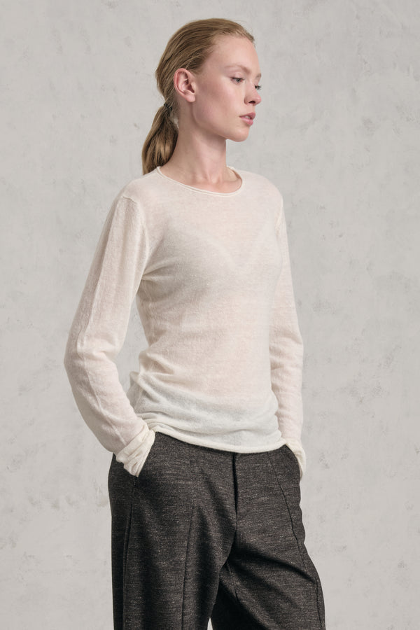 Boat-neck sweater in baby alpaca and wool yarn | 1019.CFDTDE-0901.105