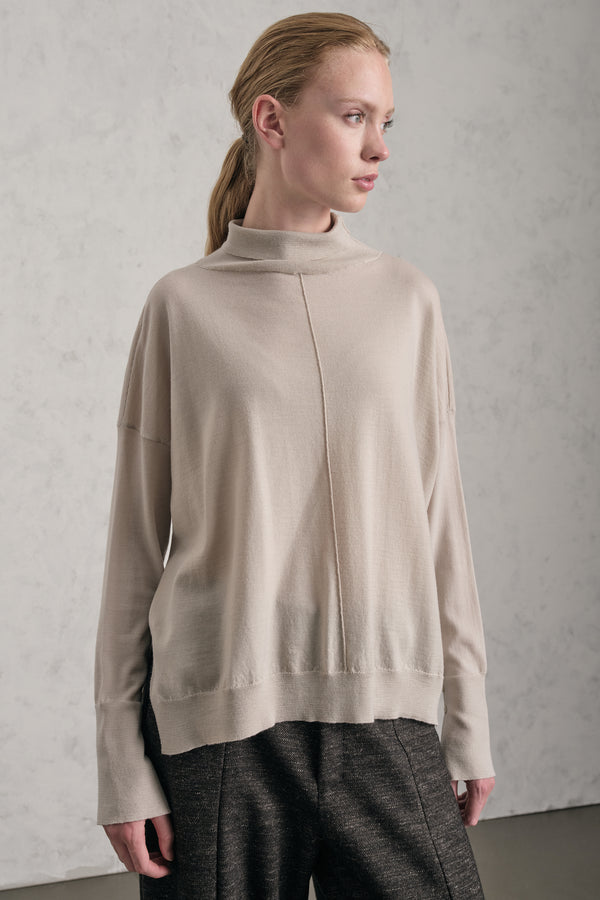 Oversize-Pullover mit Stehkragen aus extrafeinem Merino-Wollgarn | 1019.CFDTDE-1001.120