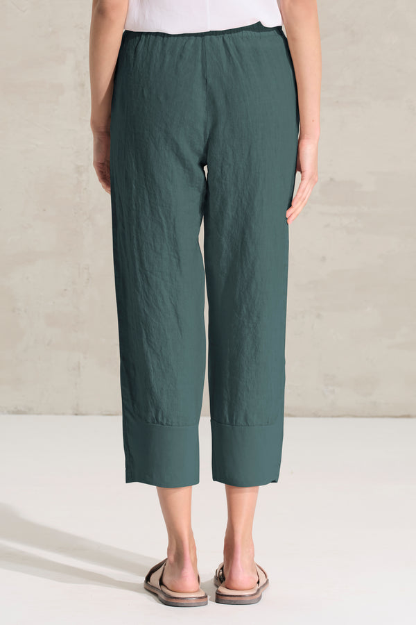 Pantalone in lino con elastico in vita ed inserto in georgette di viscosa | 1018.CFDTRDB119.25