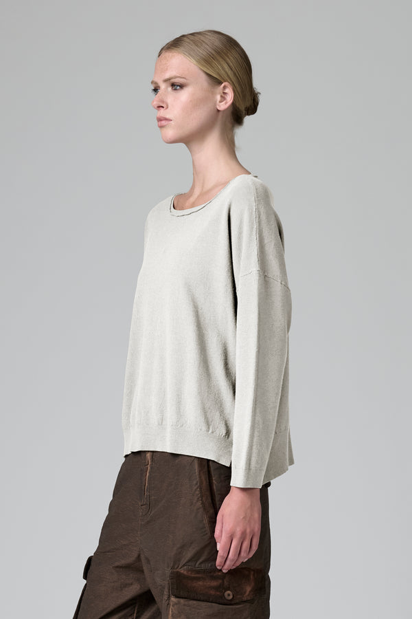 Maglia oversize in viscosa e lana. linea a scatola, collo a barchetta | 1016.CFDTRB11462.01