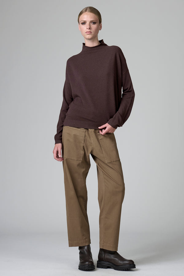 Maglia oversize in viscosa e lana. linea a scatola, collo a vulcano | 1016.CFDTRB11463.07