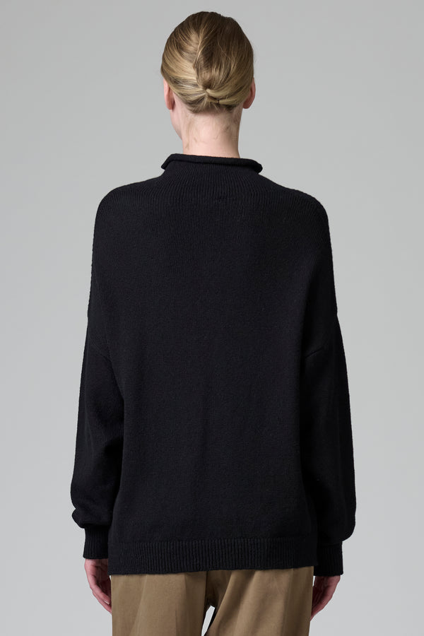 Maglia ampia collo a vulcano in lana con intarsio di filo stampato in alpaca | 1016.CFDTRB15500.119