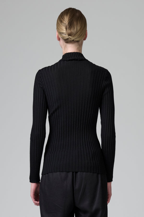 Maglia sottogiacca collo a lupetto in costina di lana extrafine | 1016.CFDTRB19543.10