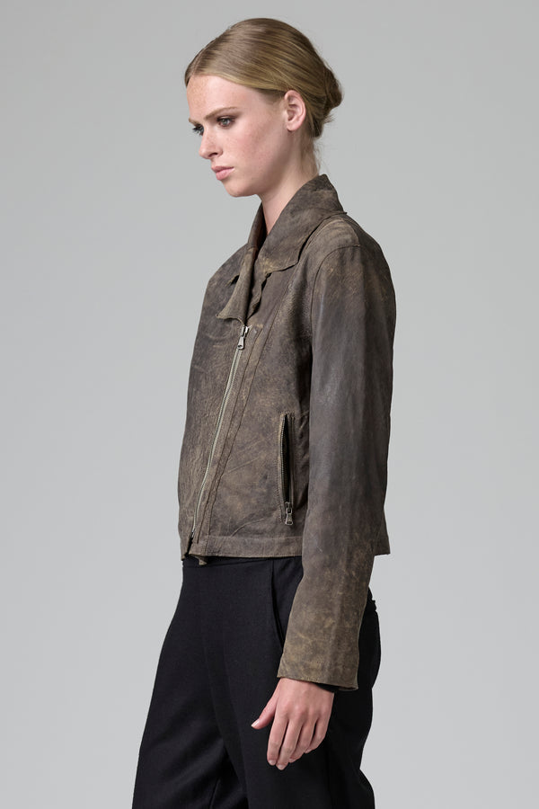 Blouson court croisé doublé en cuir brossé avec fermeture zippée latérale et application en maille | 1016.CFDTRB2370.31