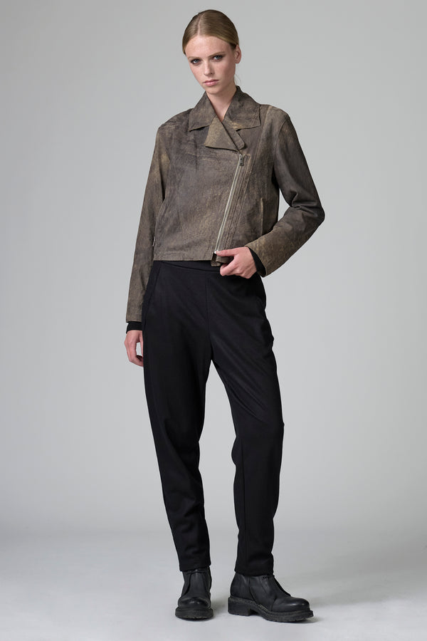 Chiodo corto doppiopetto foderato in pelle spazzolata con chiusura con zip laterale ed inserto di maglia | 1016.CFDTRB2370.31
