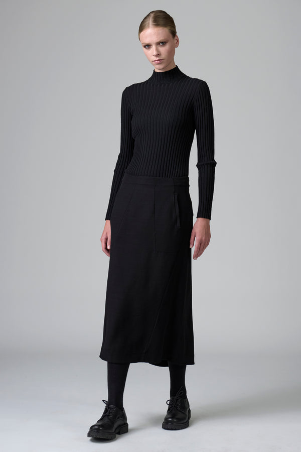 Gonna foderata dalla linea sagomata in lana e viscosa stretch con faldone centro dietro | 1016.CFDTRBC125.10