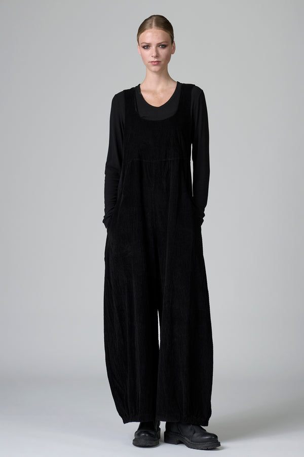Oversize overalls with high-waisted cut in slightly embossed viscose and cotton stretch fine ribbed velour | 1016.CFDTRBP255.10