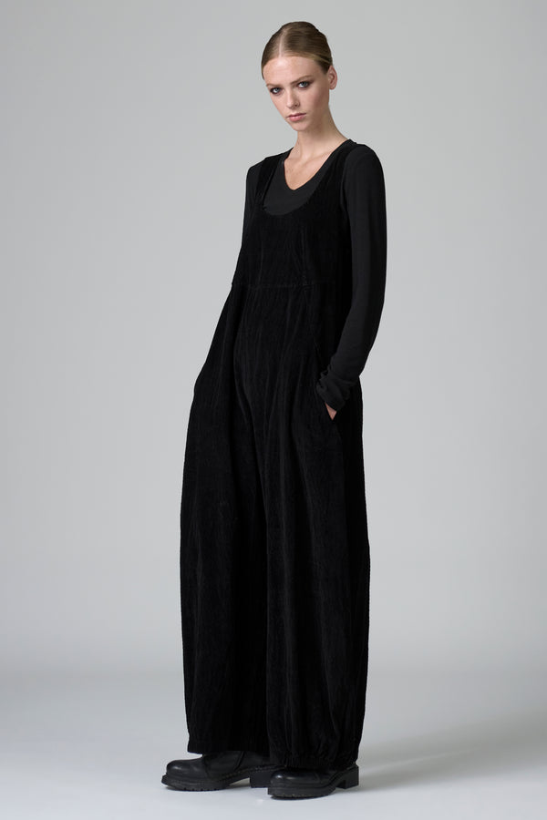 Oversize overalls with high-waisted cut in slightly embossed viscose and cotton stretch fine ribbed velour | 1016.CFDTRBP255.10