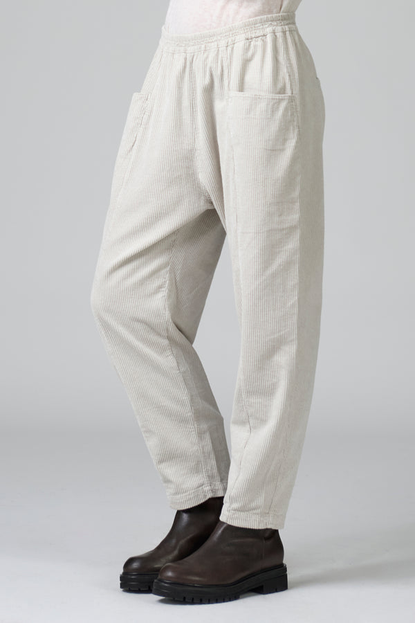 Pantalone comfort fit con elastico in vita in velluto a coste di viscosa e cotone stretch | 1016.CFDTRBQ262.01