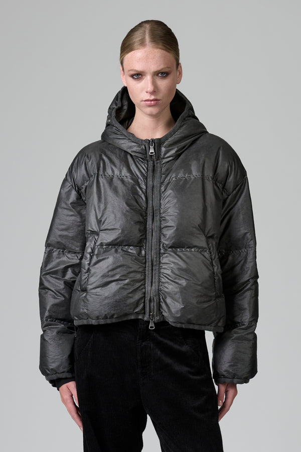 Doudoune courte matelassée à capuche en nylon avec teinture à froid | 1016.CFDTRBS285E.110