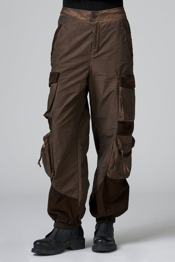Pantalone cargo comfort fit con tintura a freddo in cotone e nylon con inserti in velluto | 1016.CFDTRBT292E.119