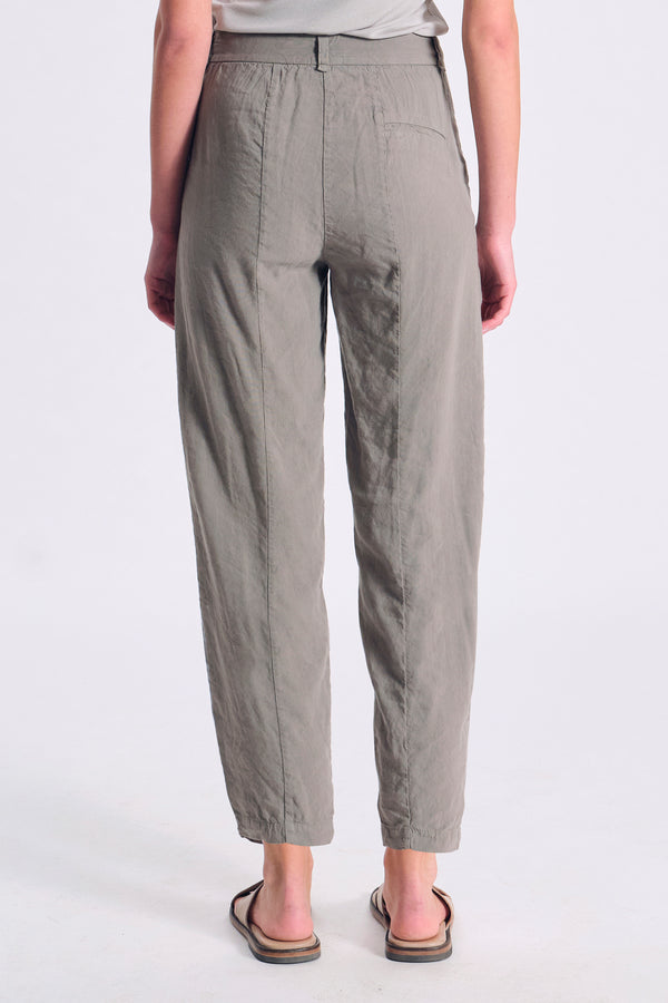 Pantalone comfort fit in lino e viscosa stretch | 1017.CFDTRCC126.12