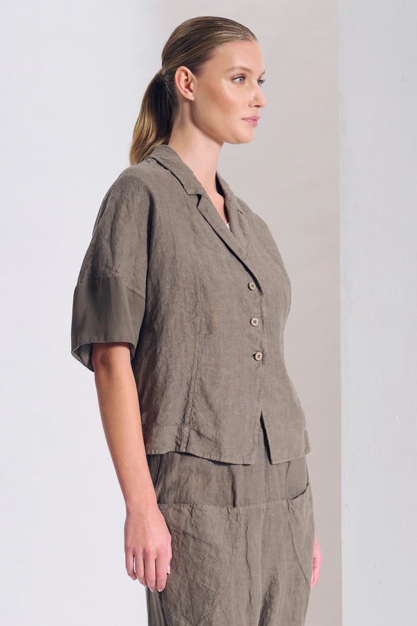 Giacca corta di lino linea bombé con inserto in viscosa fondo maniche | 1017.CFDTRCD130.16
