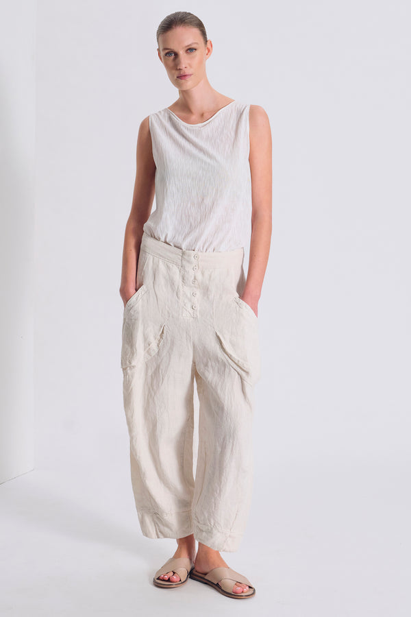 Pantalone a gamba larga, arquata e cavallo basso con ampie tasche a soffietto arrontondate | 1017.CFDTRCD1302.01