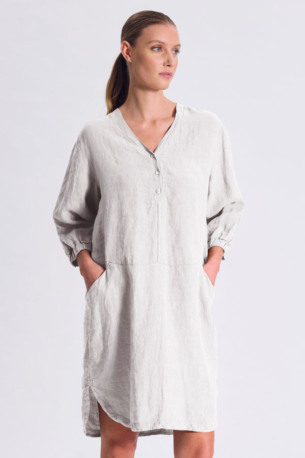 Abito ampio scollo a v in lino con inserti in viscosa e fondo stondato | 1017.CFDTRCD1304.00