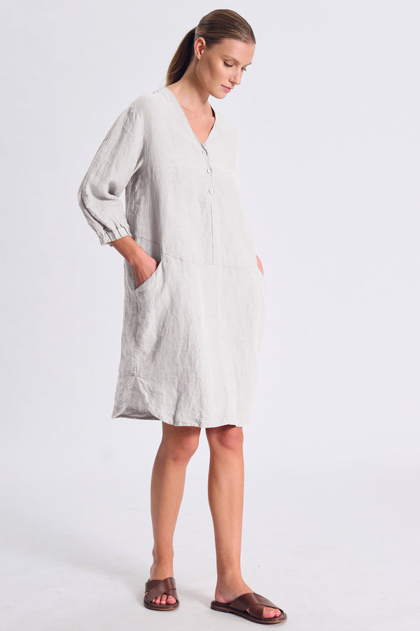 Abito ampio scollo a v in lino con inserti in viscosa e fondo stondato | 1017.CFDTRCD1304.00