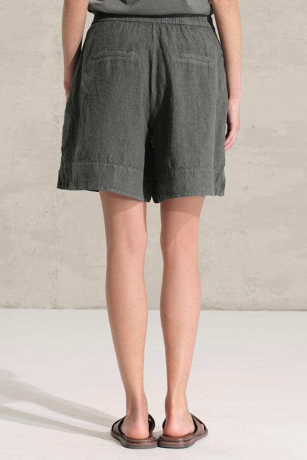 Shorts ampi realizzati in lino | 1017.CFDTRCD1305.04