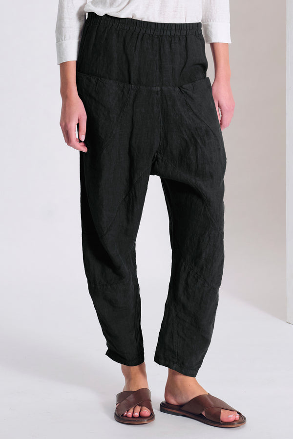Low-crotch linen trousers with wide pockets and elastic waistband | 1017.CFDTRCD131.10