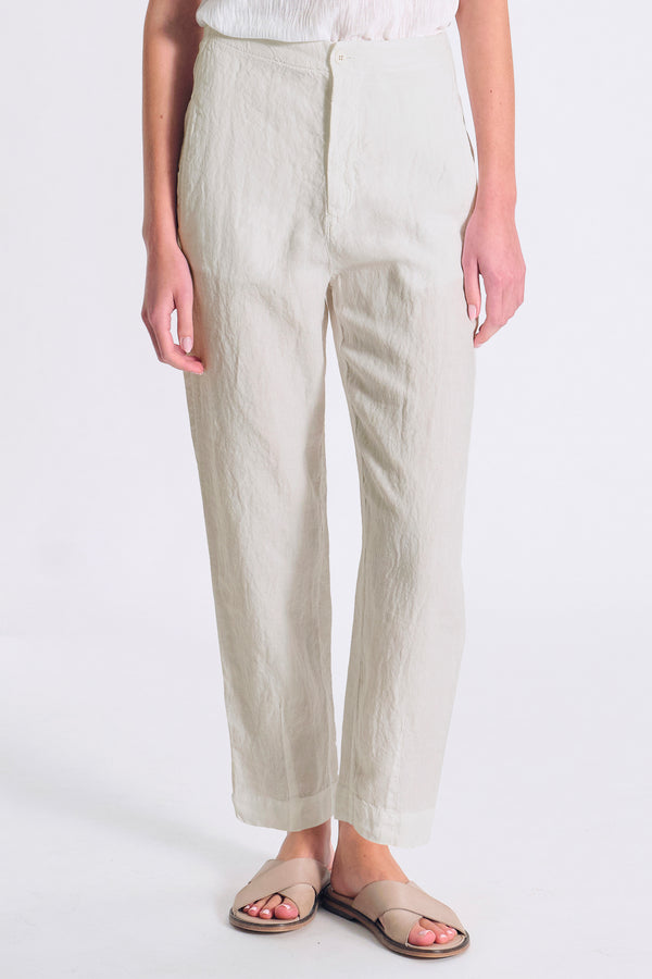Comfort fit linen trousers. Back with elastic waist | 1017.CFDTRCD132.01