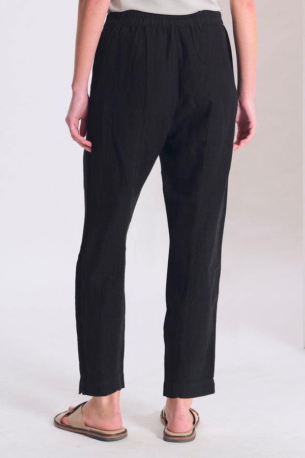 Comfort fit linen trousers. Back with elastic waist | 1017.CFDTRCD132.10