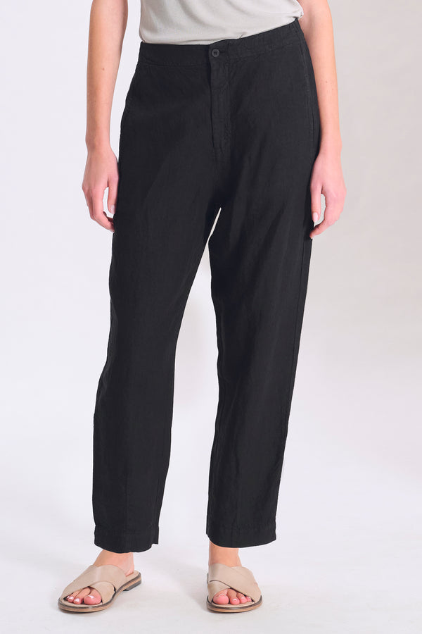 Comfort fit linen trousers. Back with elastic waist | 1017.CFDTRCD132.10