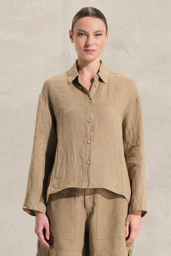 Camicia in lino, linea morbida con collo camicia | 1017.CFDTRCE140.03