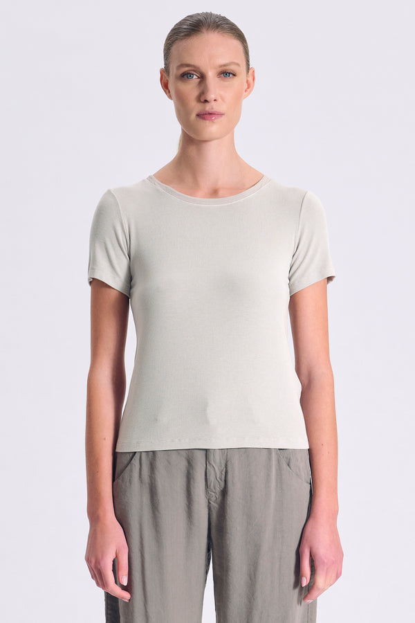 T-Shirt im Slim Fit, gerippt aus Stretch-Modal. Viskose-Georgette am Rundhals und am Ärmelsaum | 1017.CFDTRCI180.01
