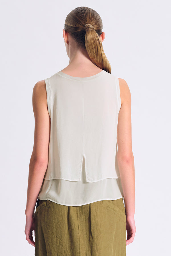 Top im Comfort Fit mit breiten Trägern aus Leinenjersey vorne und aus Georgette hinten mit eingefass | 1017.CFDTRCK200.01