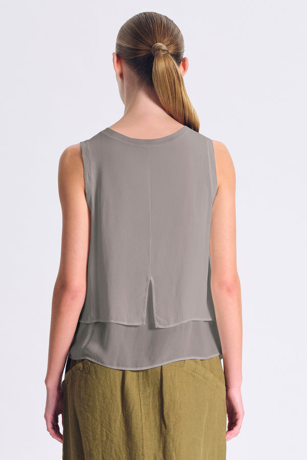 Top im Comfort Fit mit breiten Trägern aus Leinenjersey vorne und aus Georgette hinten mit eingefass | 1017.CFDTRCK200.12