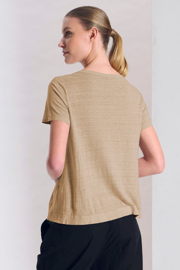 Ausgestelltes Top mit Rundhals, Kurzarm, aus Leinenjersey | 1017.CFDTRCK206.03