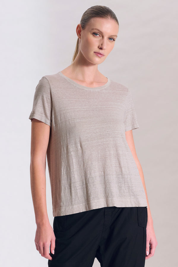 Ausgestelltes Top mit Rundhals, Kurzarm, aus Leinenjersey | 1017.CFDTRCK206.21