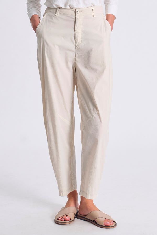 Pantalone comfort fit in popeline stretch con elastico dietro | 1017.CFDTRCM227.01