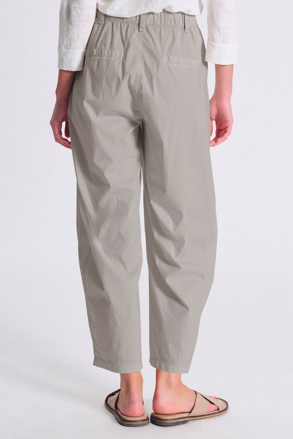 Pantalone comfort fit in popeline stretch con elastico dietro | 1017.CFDTRCM227.12
