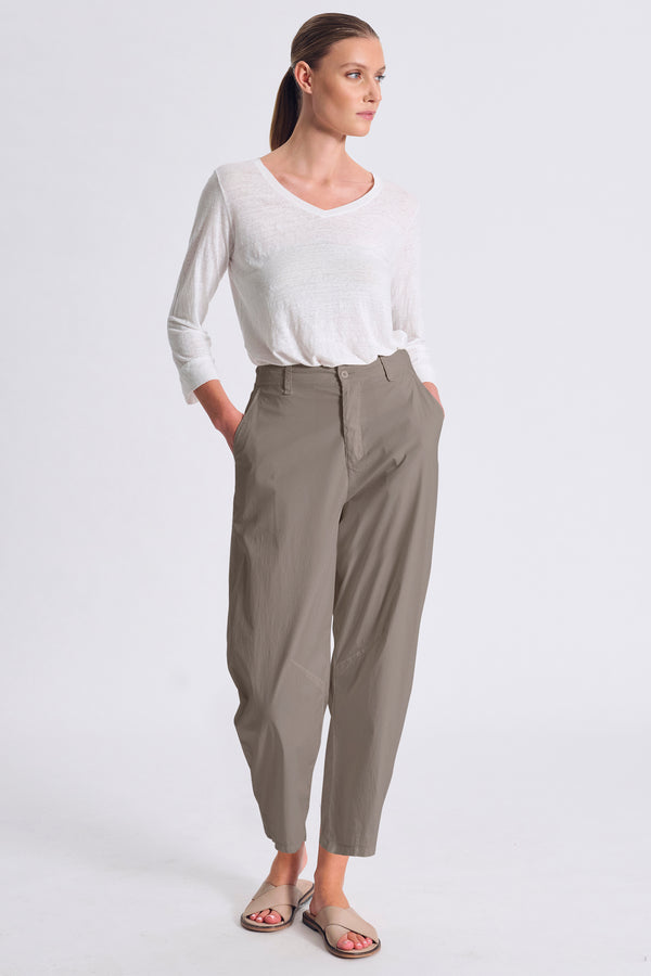 Pantalone comfort fit in popeline stretch con elastico dietro | 1017.CFDTRCM227.16