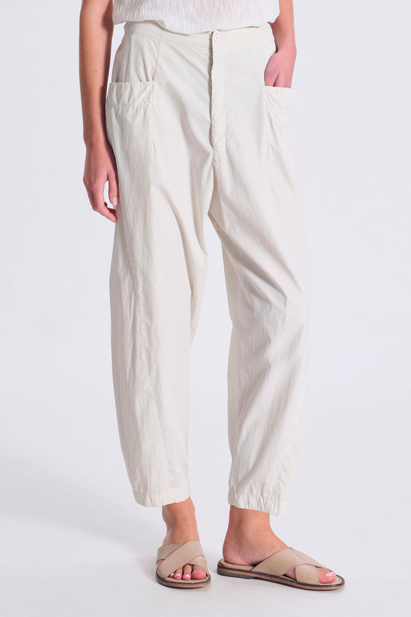 Pantalone taglio ergonomico in tela di cotone con elastico dietro | 1017.CFDTRCN232.01