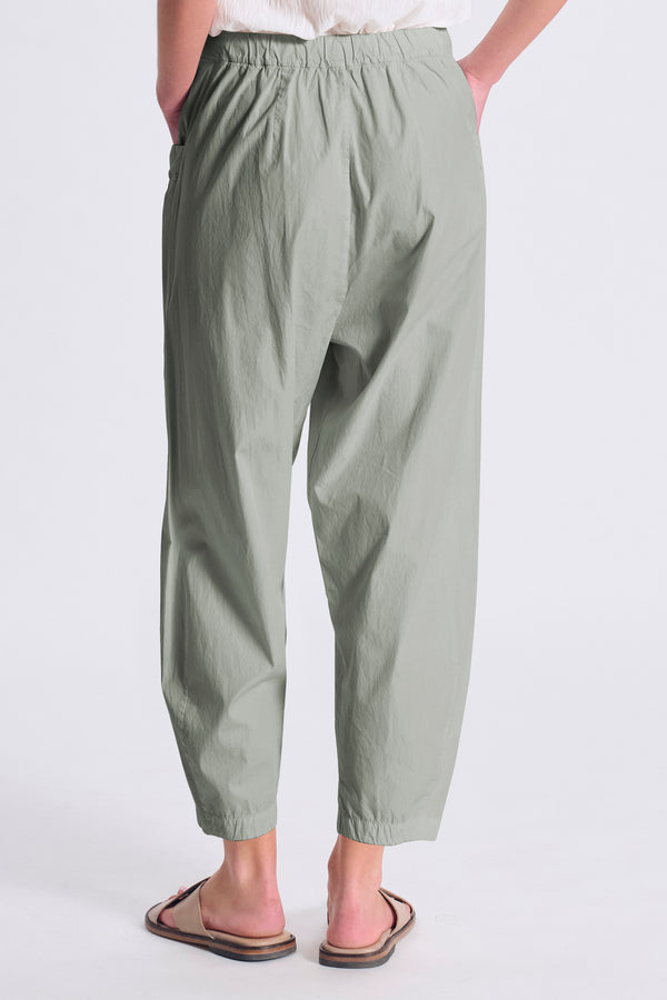 Pantalone taglio ergonomico in tela di cotone con elastico dietro | 1017.CFDTRCN232.14