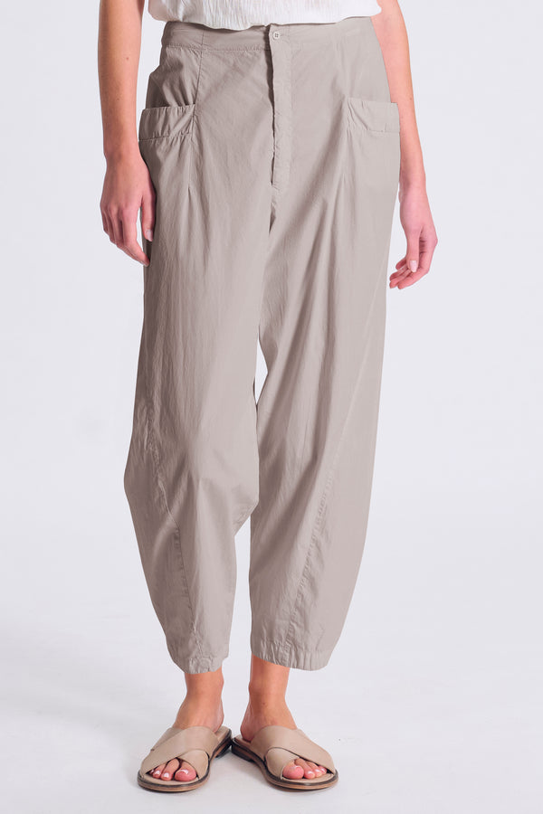 Pantalone taglio ergonomico in tela di cotone con elastico dietro | 1017.CFDTRCN232.21