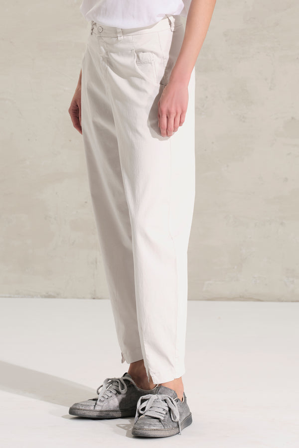 HOSE IM COMFORT FIT AUS ELASTISCHER BAUMWOLLE MIT SATIN-FINISH | 1017.CFDTRCO245.01