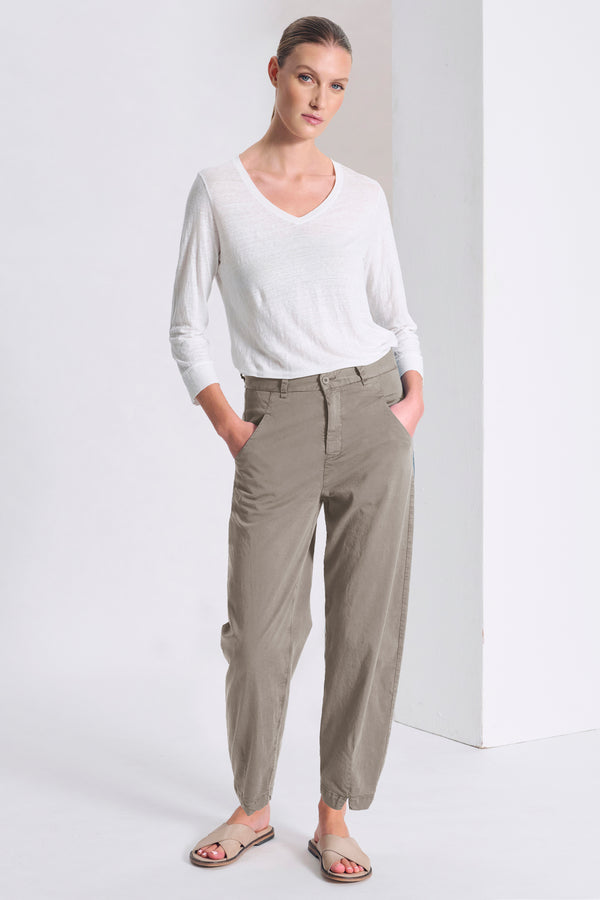 HOSE IM COMFORT FIT AUS ELASTISCHER BAUMWOLLE MIT SATIN-FINISH | 1017.CFDTRCO245.16
