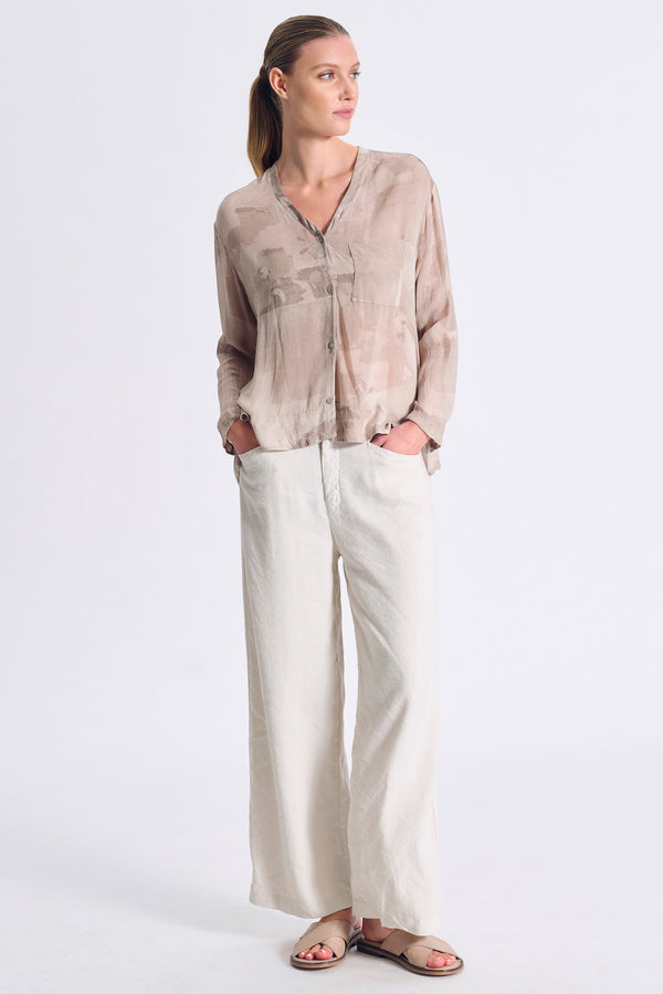 Camicia dalla linea over con scollo a v in georgette di viscosa stampata | 1017.CFDTRCS281.02