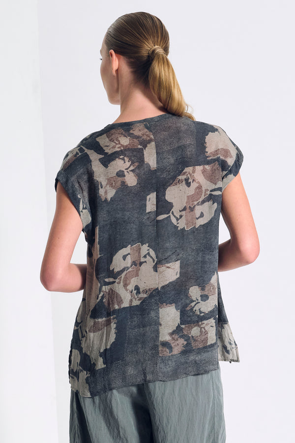 Printed linen tank top with viscose georgette inserts at the armholes and back | 1017.CFDTRCT291.05