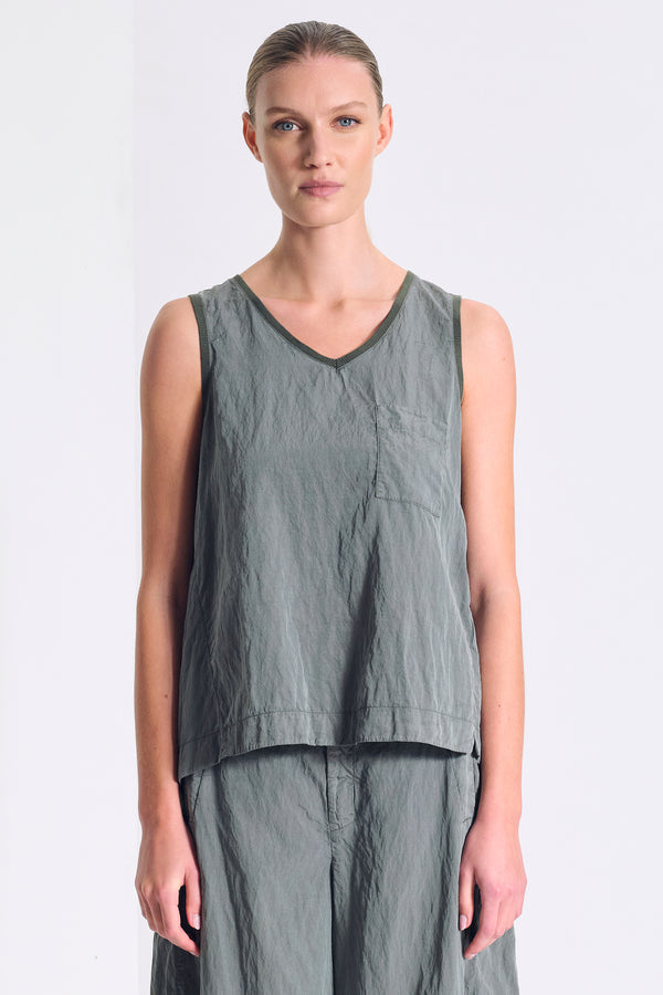 Canotta svasata comfort fit in misto seta con bordo collo e giromanica in costina di maglia | 1017.CFDTRCV313.04